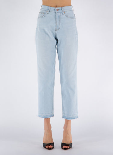 Chic High-Waist Jeans for Sophisticated Elegance